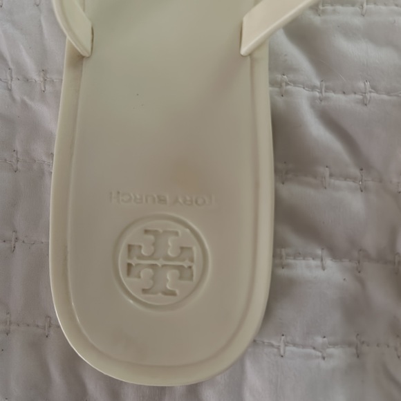 Tory Burch mini Miller jelly sandal - Picture 2 of 6